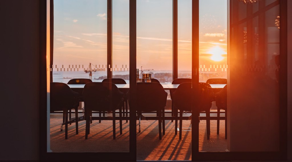 Lies and Damned Lies About&nbsp;Giantesses