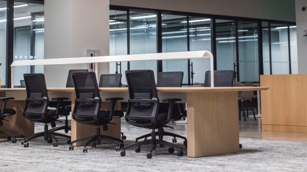 Her Coercive Tone, 02:&nbsp;Trapped